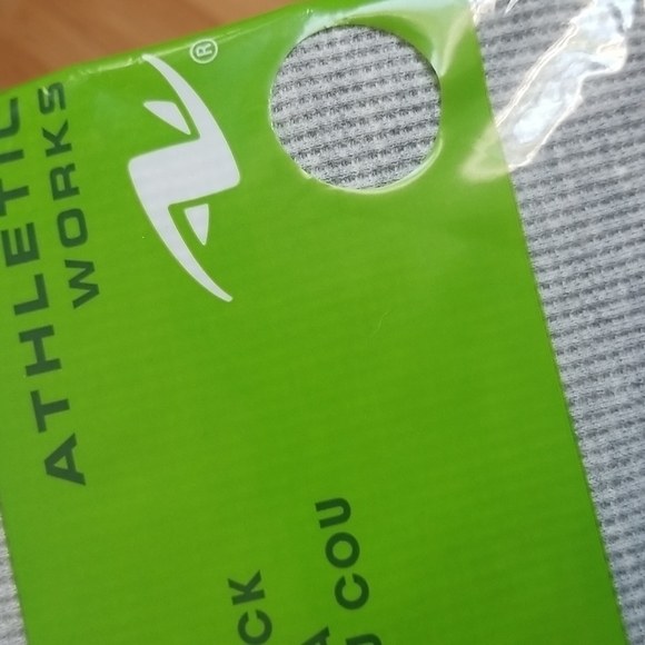 2/$15 ATHLETIC Works Boys Thermal Crew Neck Shirt - Picture 2 of 4